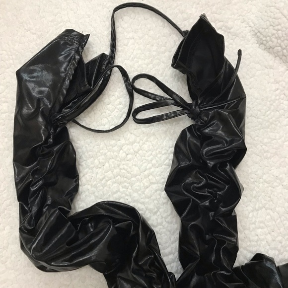 Black leather detailed dress up pants - Picture 3 of 4